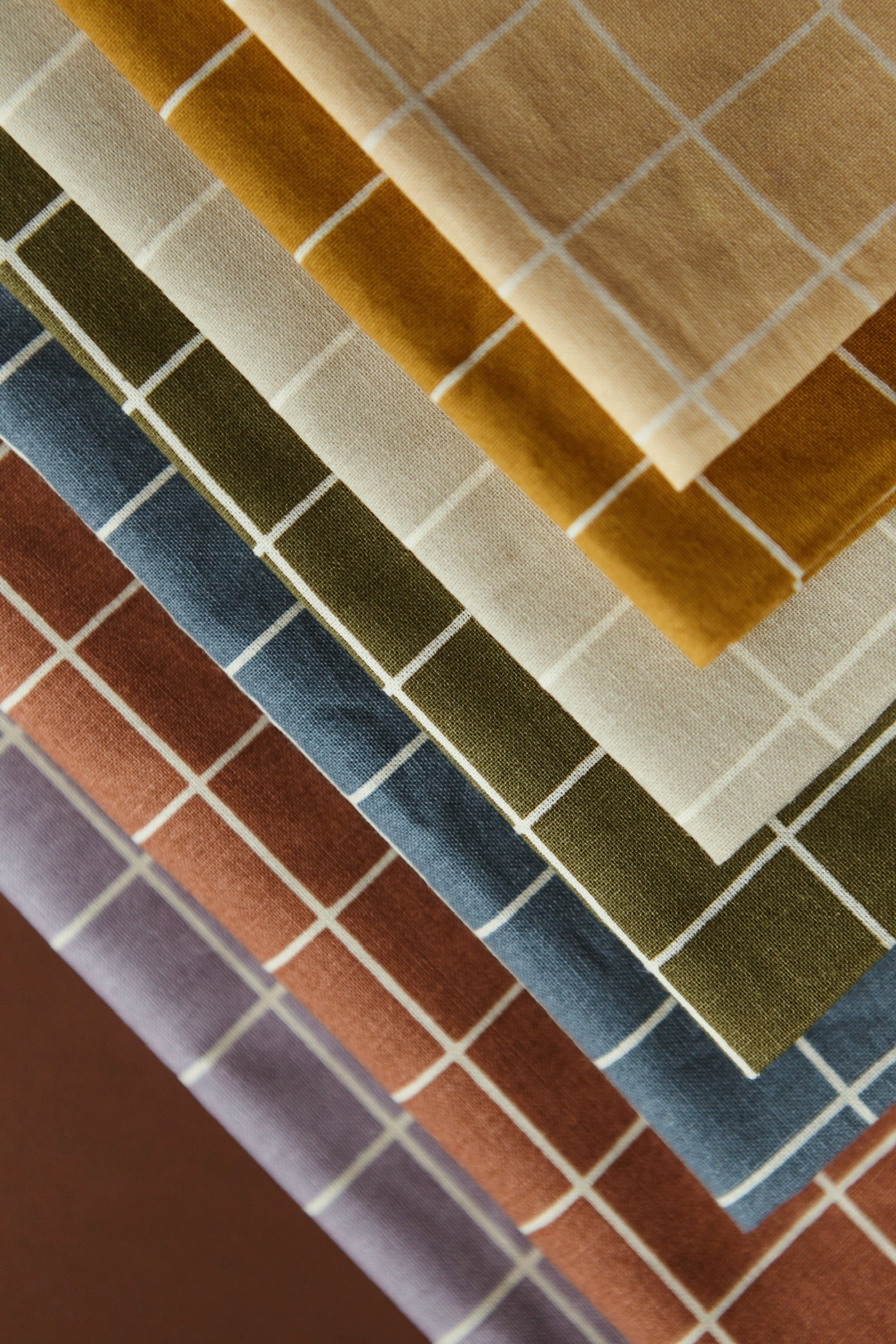 TEXTILES AND DINING